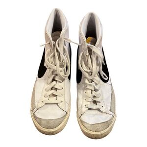 NIKE blazers